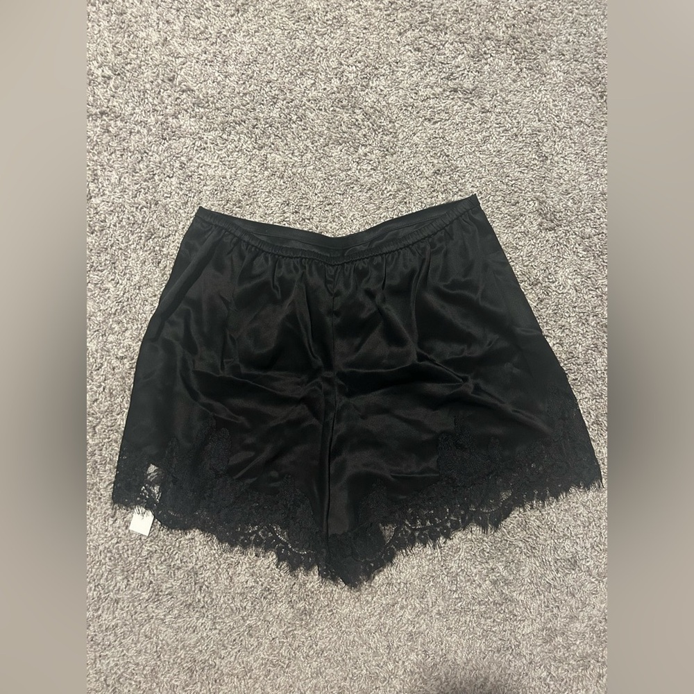 NWT Reformation Fern Shorts Size M - Picture 2 of 10